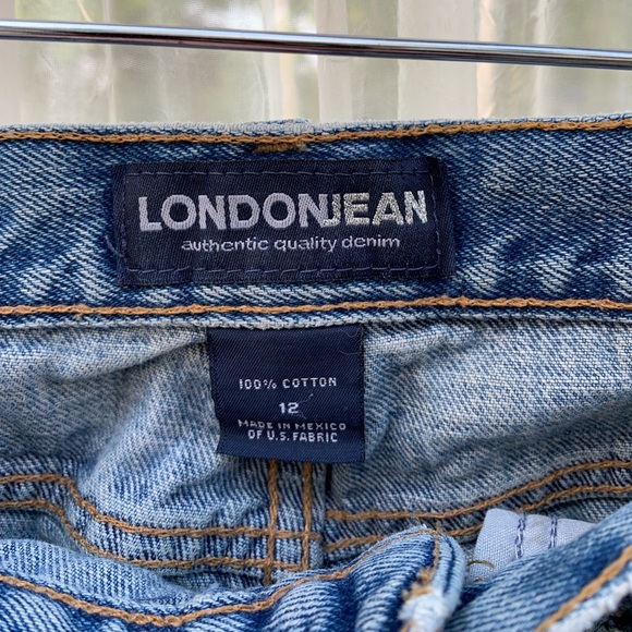 LondonJean London Jeans Capri Women’s Size 12 Distressed Torn Blue Denim - Picture 3 of 5